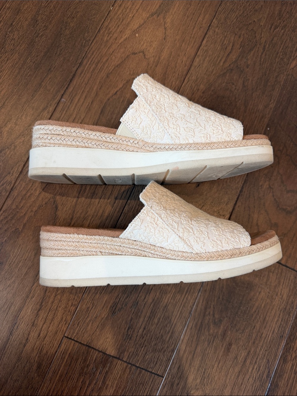 TOMS Cream Diana Textured Slide Mules Sandals Size 8 - P50 - Picture 7 of 8
